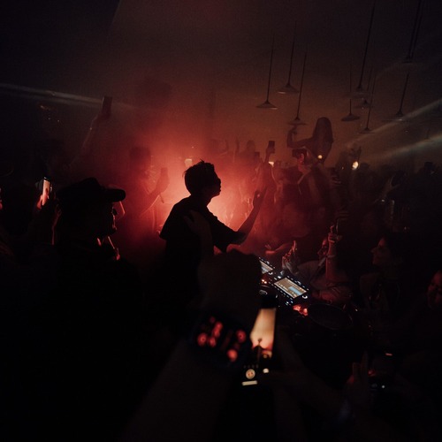 ZHU - 3AM IN ??????? (Extended Mix)